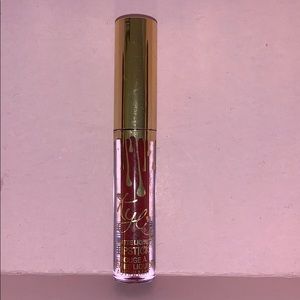 Matte liquid lipstick